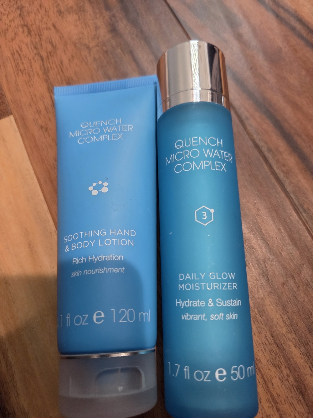 Daily Glow Moisturizer - Blue